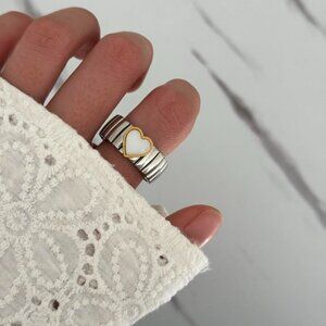 sku:0143 Silver ring metal elastic band in vintage‎ style with white heart pearl